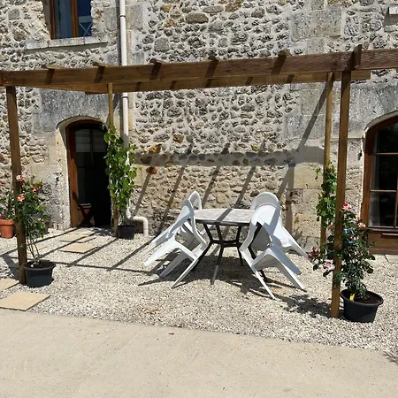 Lägenhet La Grange Yviers