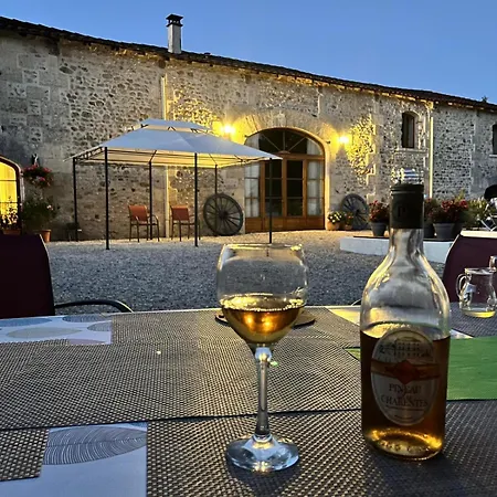 Lägenhet La Grange Yviers